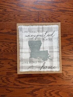 Altar'd State Neutral Plaid Louisiana Wall Art with Green Silhouette